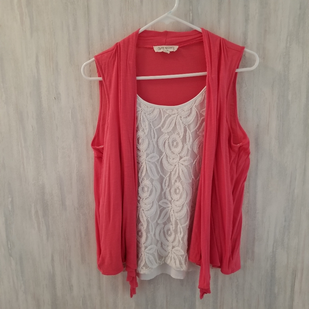 Sleevless peach colored sheer vest with white tank